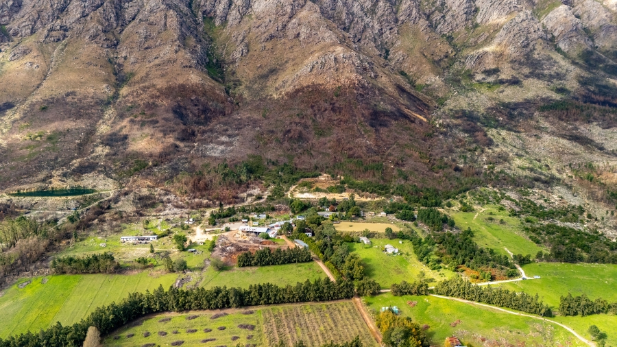 7 Bedroom Property for Sale in Franschhoek Western Cape